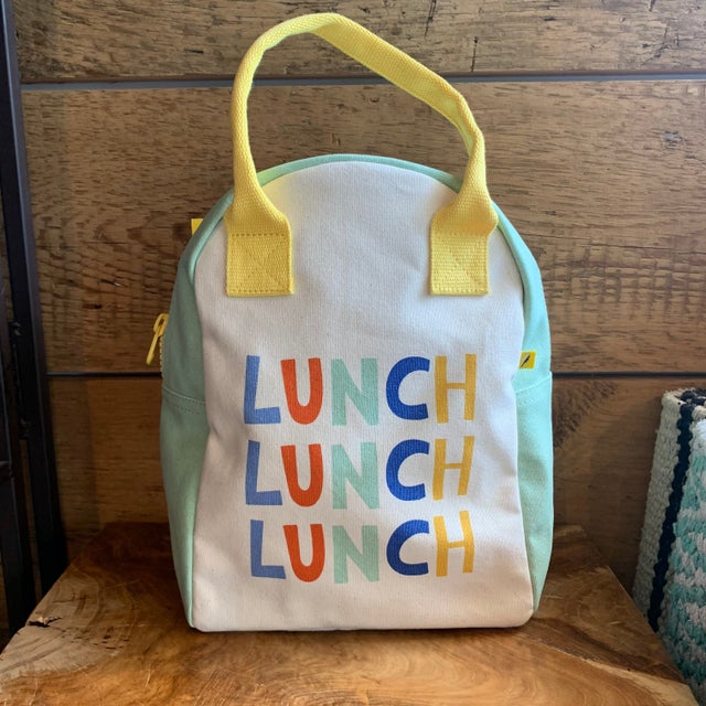 our gift to you ❤️ get a FREE Apricotton Lunch & Tote Bag with